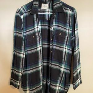 American Eagle women’s small flannel
